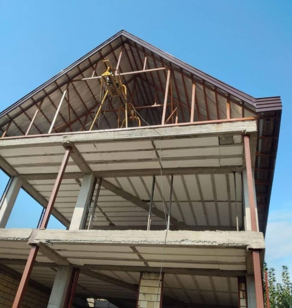 جوشکاری ساختمان مهدی در بندرانزلی