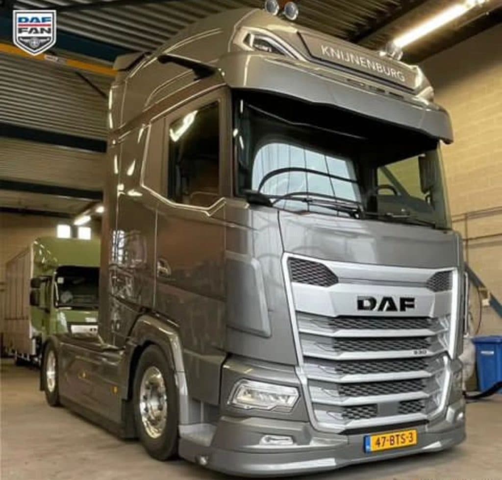 تعمیرات گیربکس اتومات تراکسون ماشین های سنگین علی روزبه ملایر