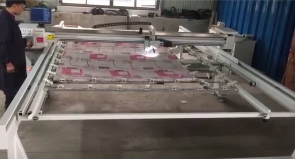 ماشین آلات نساجی امید در مهاباد