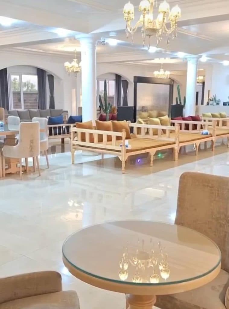 باغ رستوران گلابتون در خرم آباد