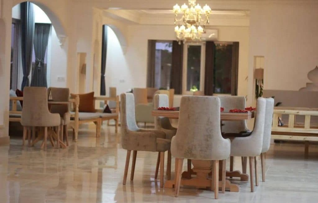 باغ رستوران گلابتون در خرم آباد