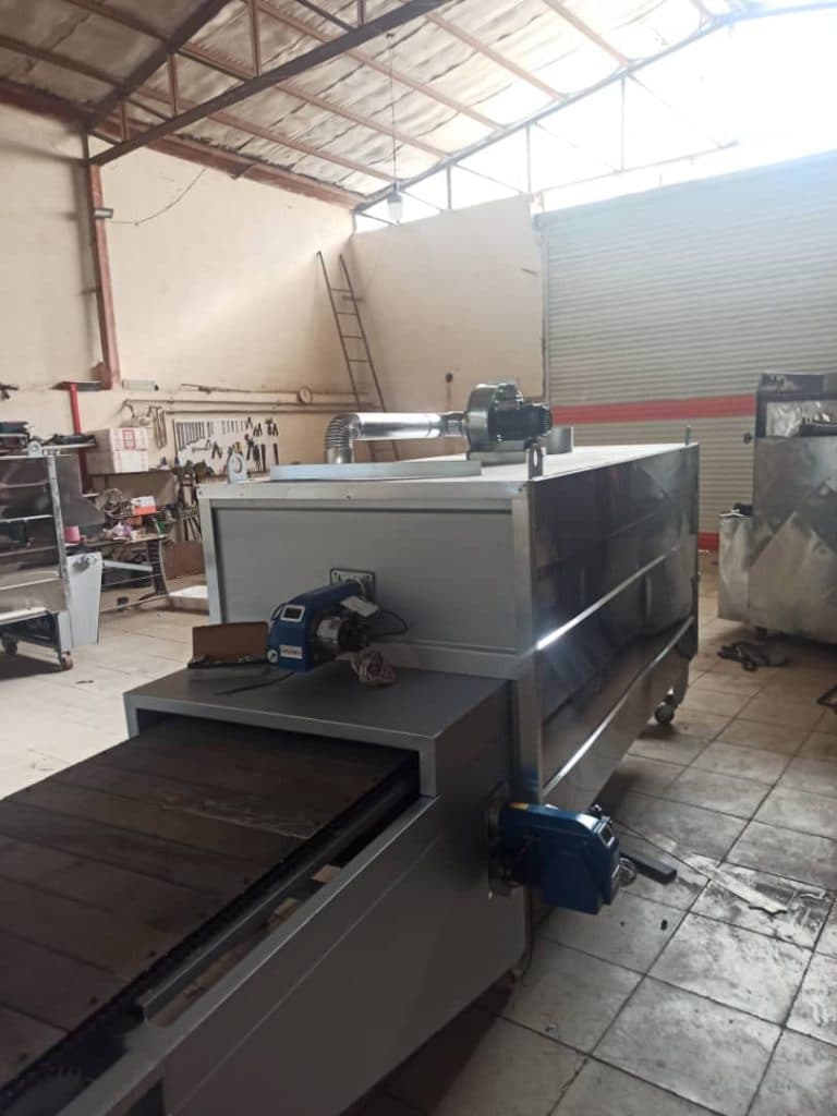 دستگاه نانوایی تابان صنعت سرافراز نوین در ارومیه