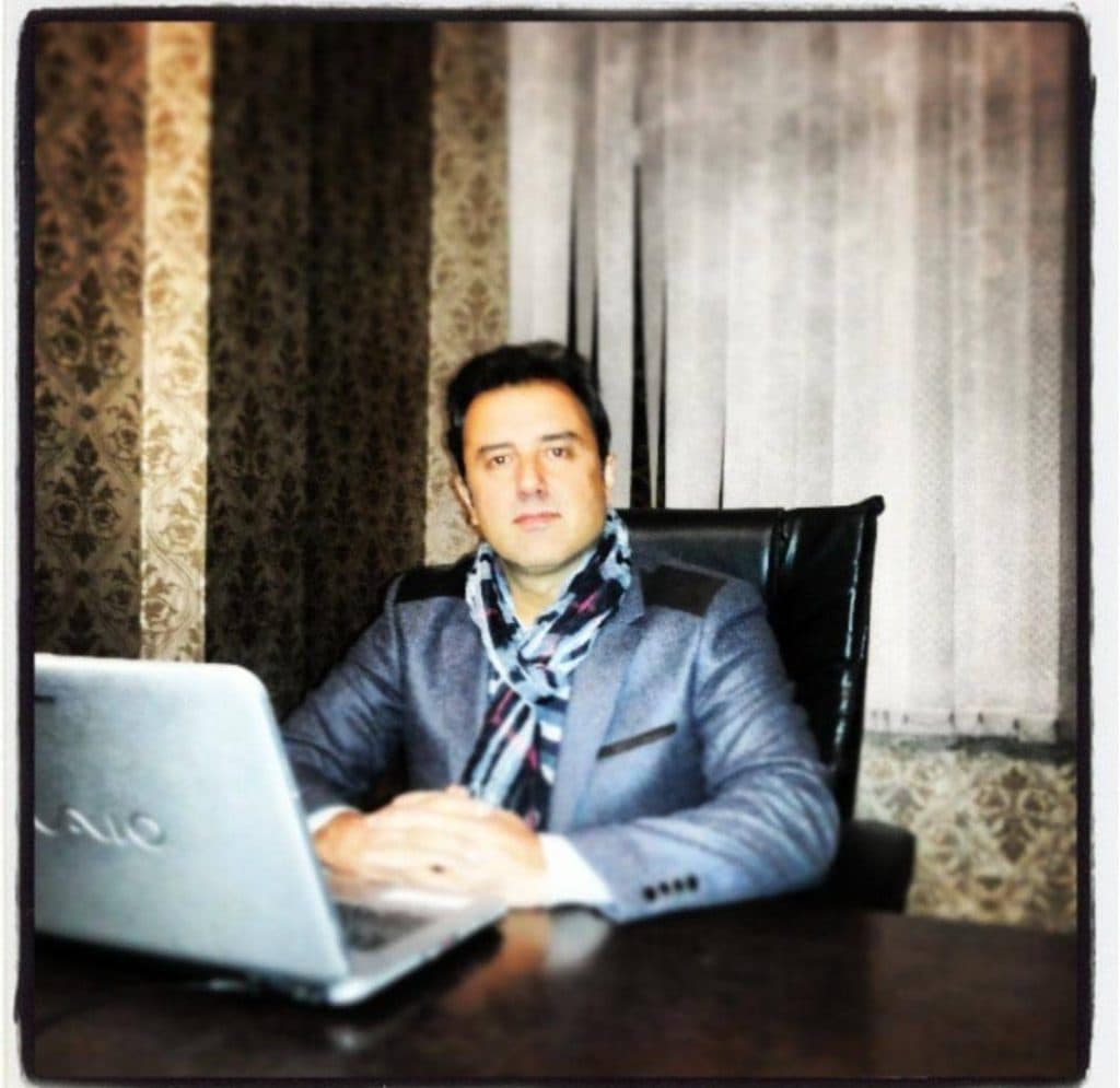 مطب زیبایی پوست و مو دکتر کوروش بزرگ ساوجی در سید خندان تهران