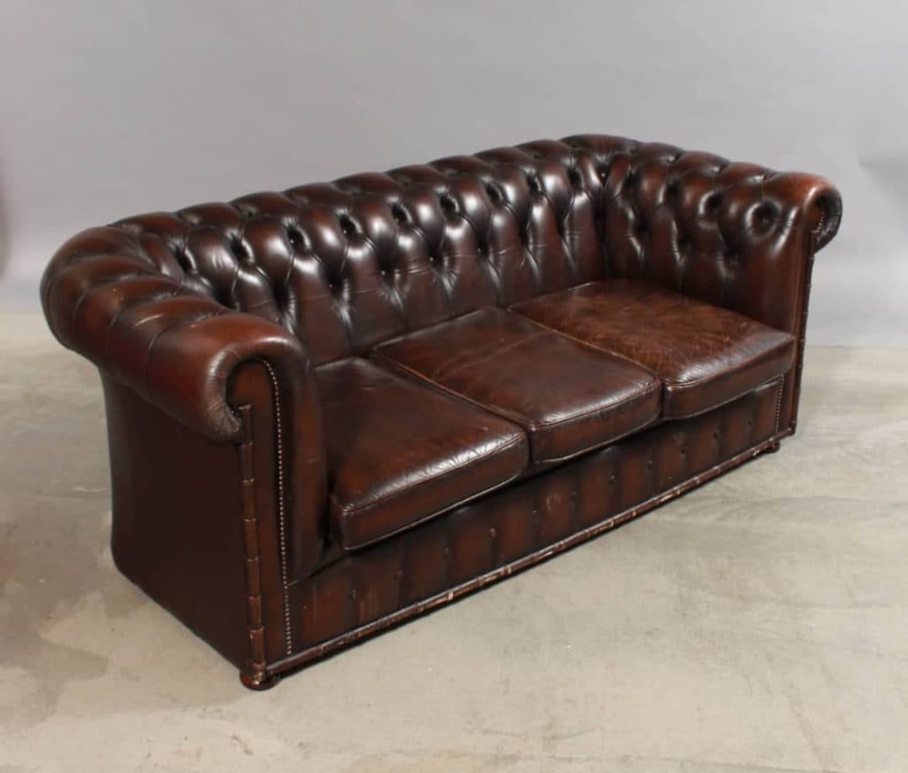 تعمیرات تخصصی مبل بهرام در کرج