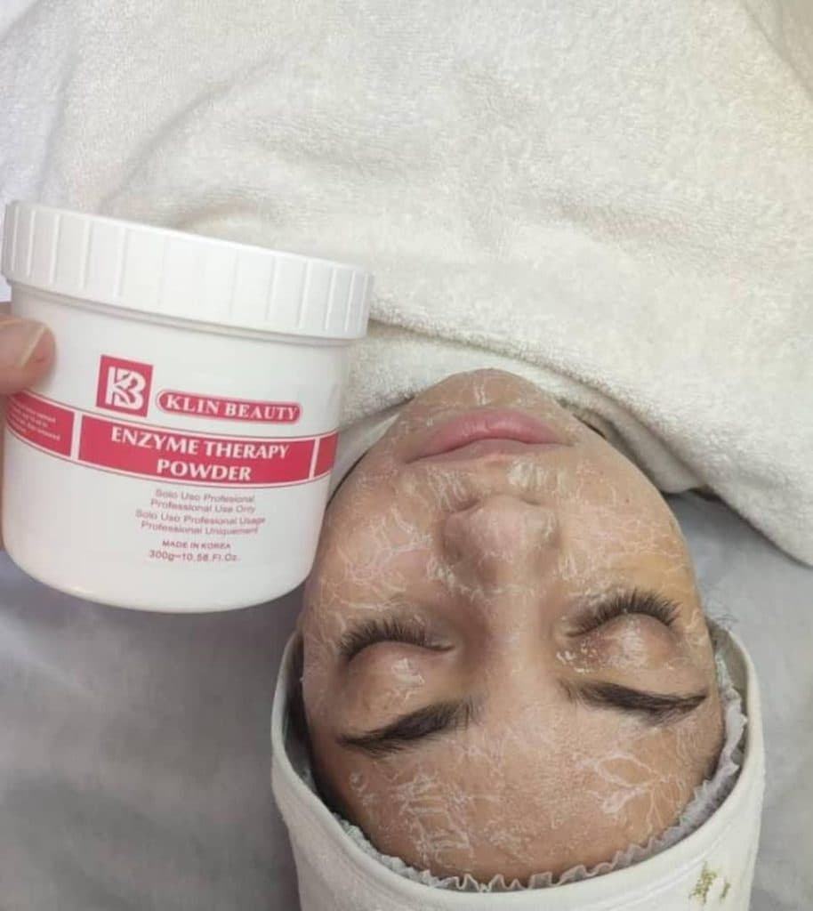 فیشیال تخصصی خانه پوست نجلا در معالی آباد شیراز