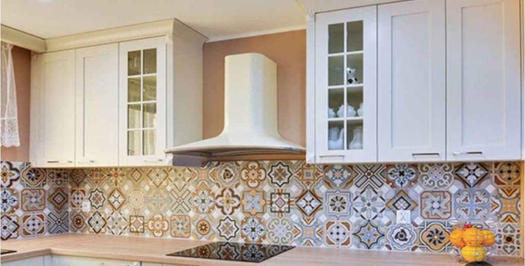 نصب و اجرای کاشی و سرامیک علی حسنی در تهران