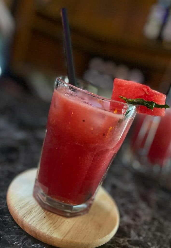 کافه رایز در اسلامشهر