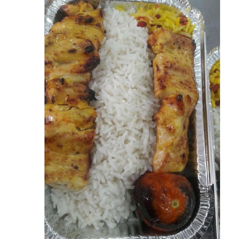 کافه رستوران مشهدی خوان هشتم در زرند کرمان