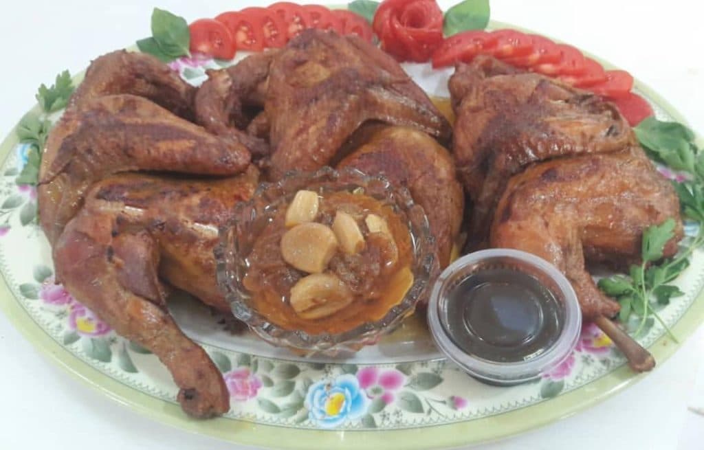 کافه رستوران مشهدی خوان هشتم در زرند کرمان