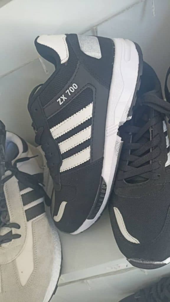 فروشگاه آقای کفش در شرافت