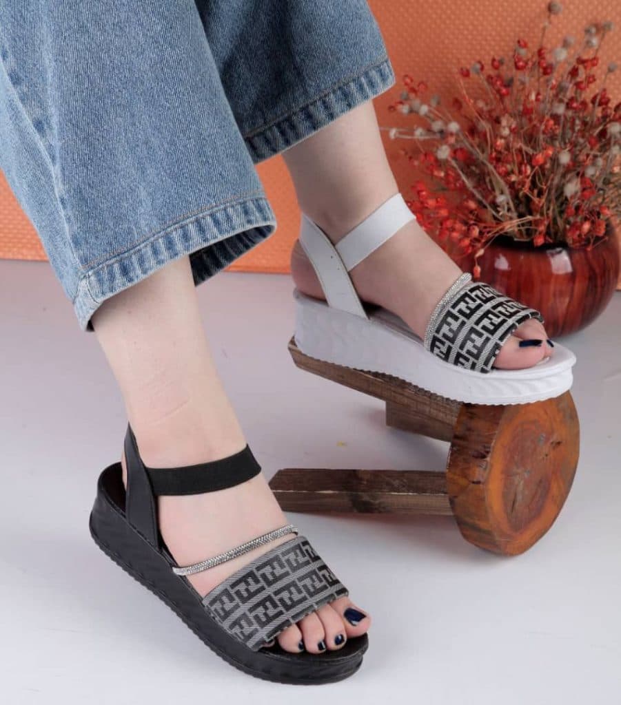 فروشگاه آقای کفش در شرافت