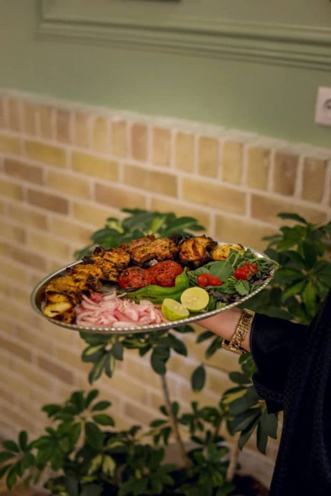 رستوران شاهپوری در قم