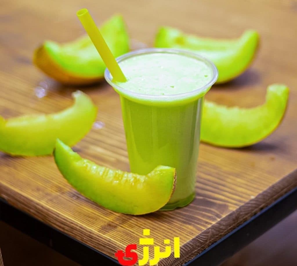 آبمیوه و بستنی انرژی پلاس در مفتح مشهد