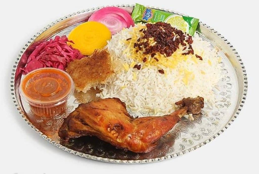 مجموعه غذایی هیوا در پل هجرت شیراز