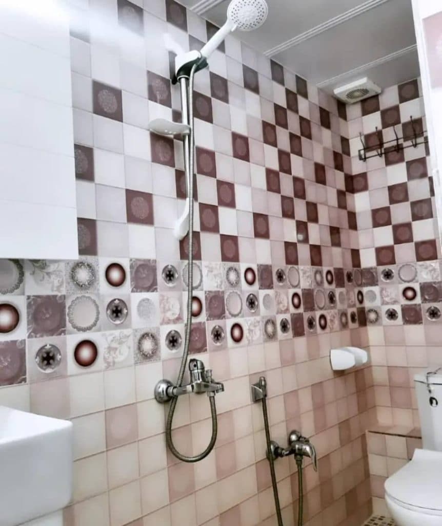 اقامتگاه سنتی رویار در کاشان