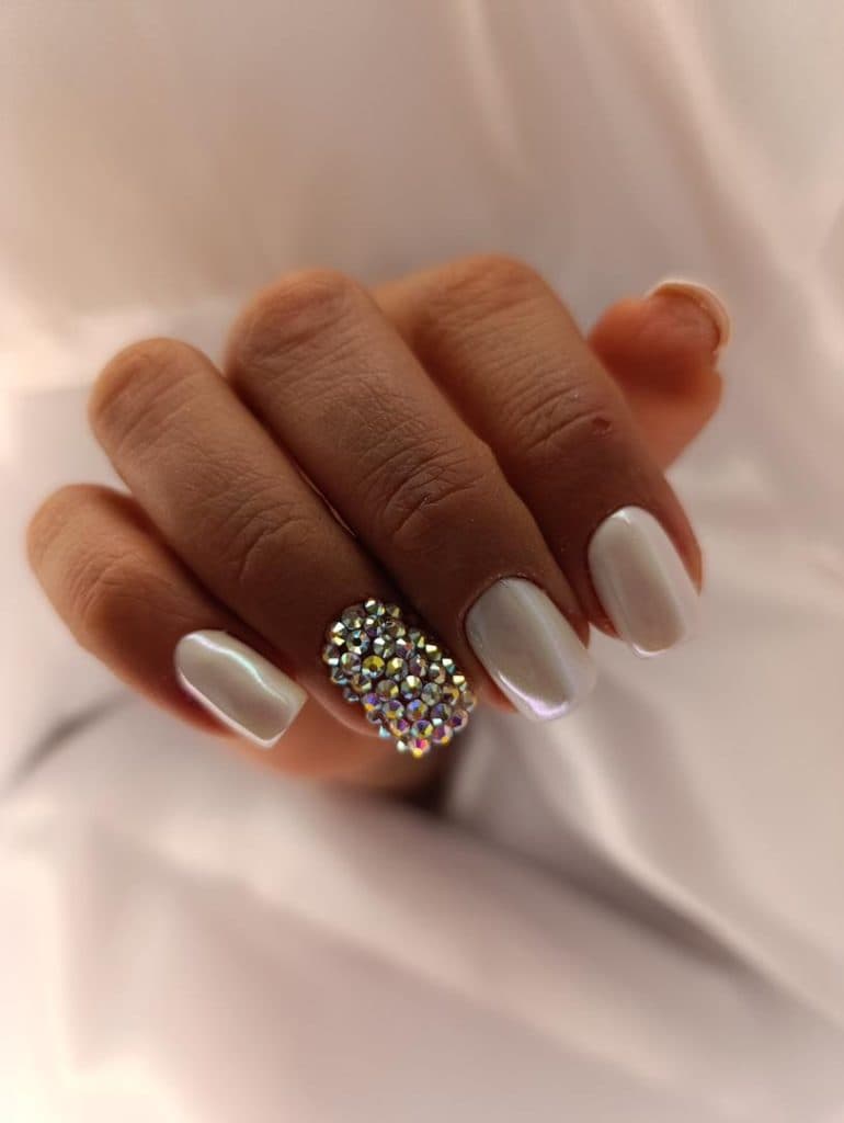 مرکز تخصصی ناخن روژا در دکتر حسابی شاهین شهر