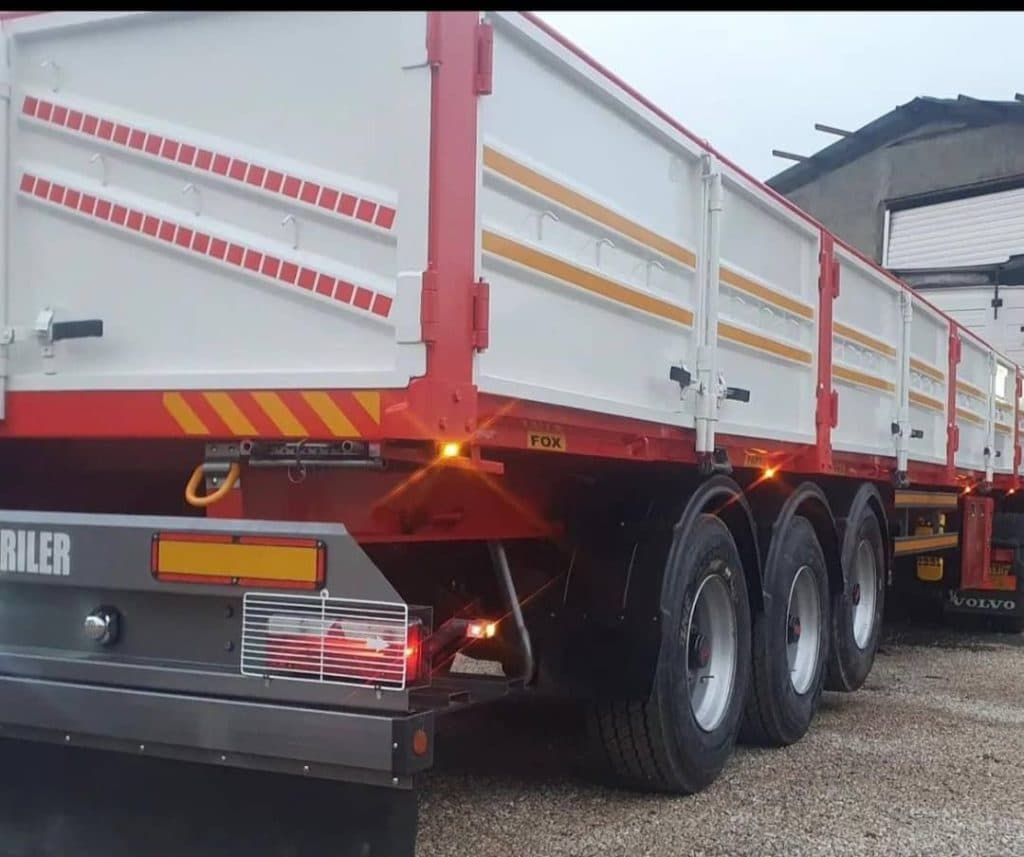 سازنده تریلی های دو محور و سه محور تریلی سازی آلفا همدان