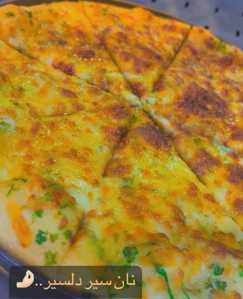 مجموعه غذایی دلسیر در خمینی شهر