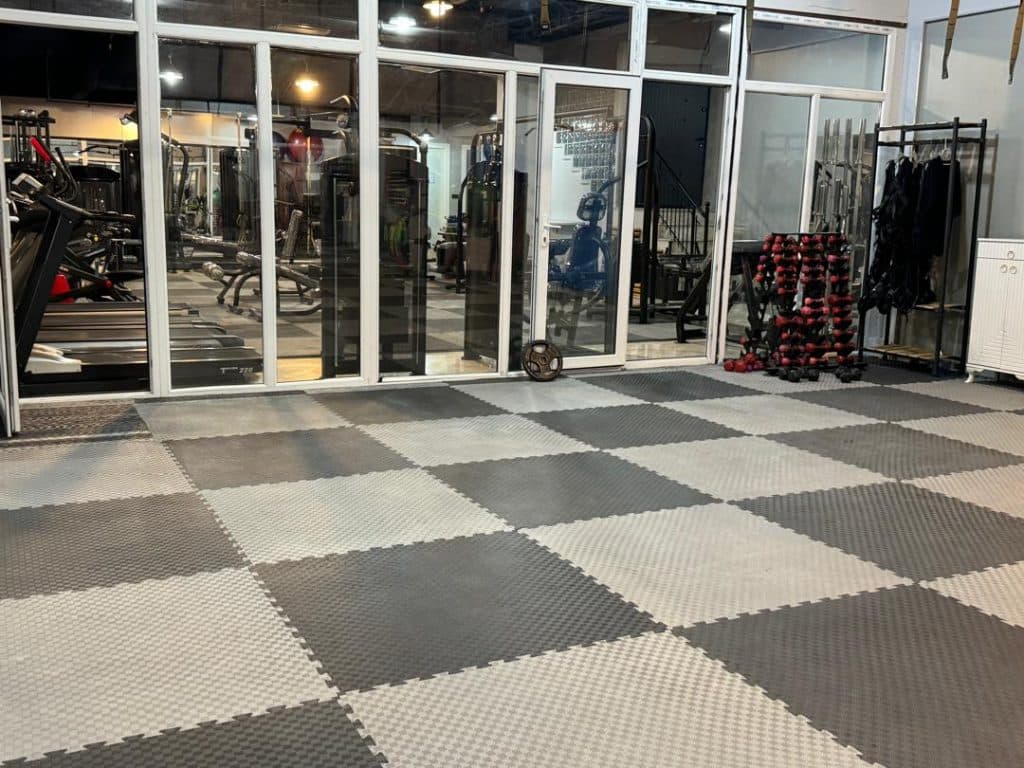 باشگاه بدنسازی و ایکس بادی بانوان برنا در شهرک غرب تهران