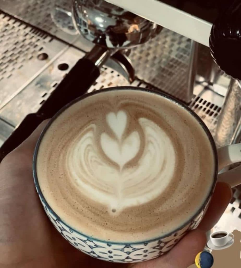 کافه فست فود دیت date در خوی