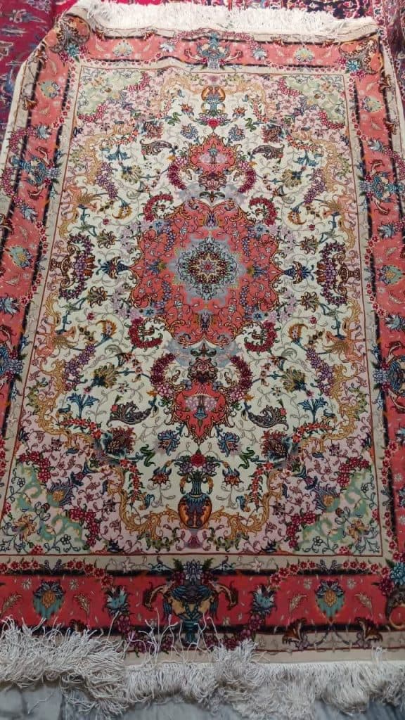 خرید و فروش فرش دست بافت و ماشینی رستمی منطقه 11 تهران