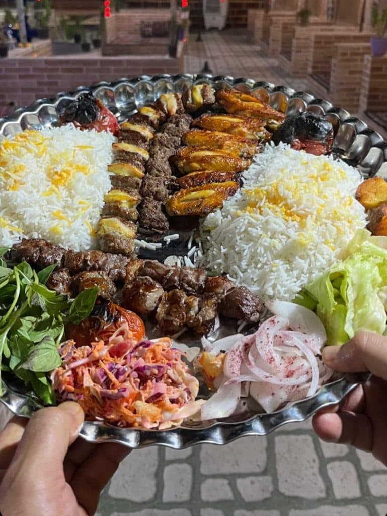 رستوران سنتی بلوط در اندیمشک