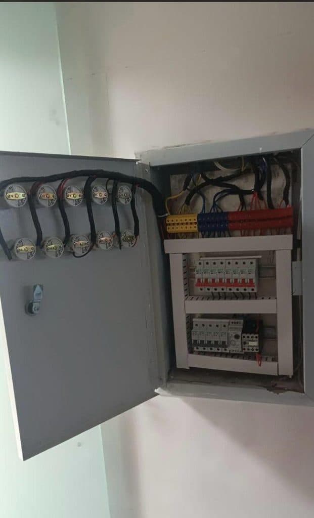 برقکاری ساختمان احمدی در تبریز