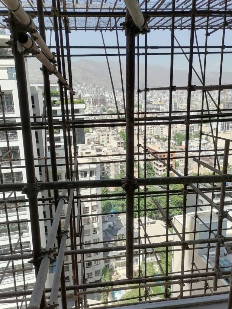 نقاشی ساختمان آقایان در تهران