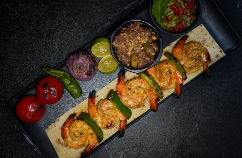 باغ رستوران لوکس درکه لانژ در مرق اصفهان