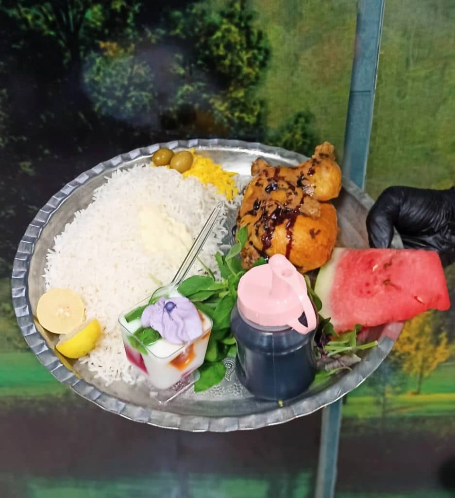 رستوران بهارستان در اردبیل