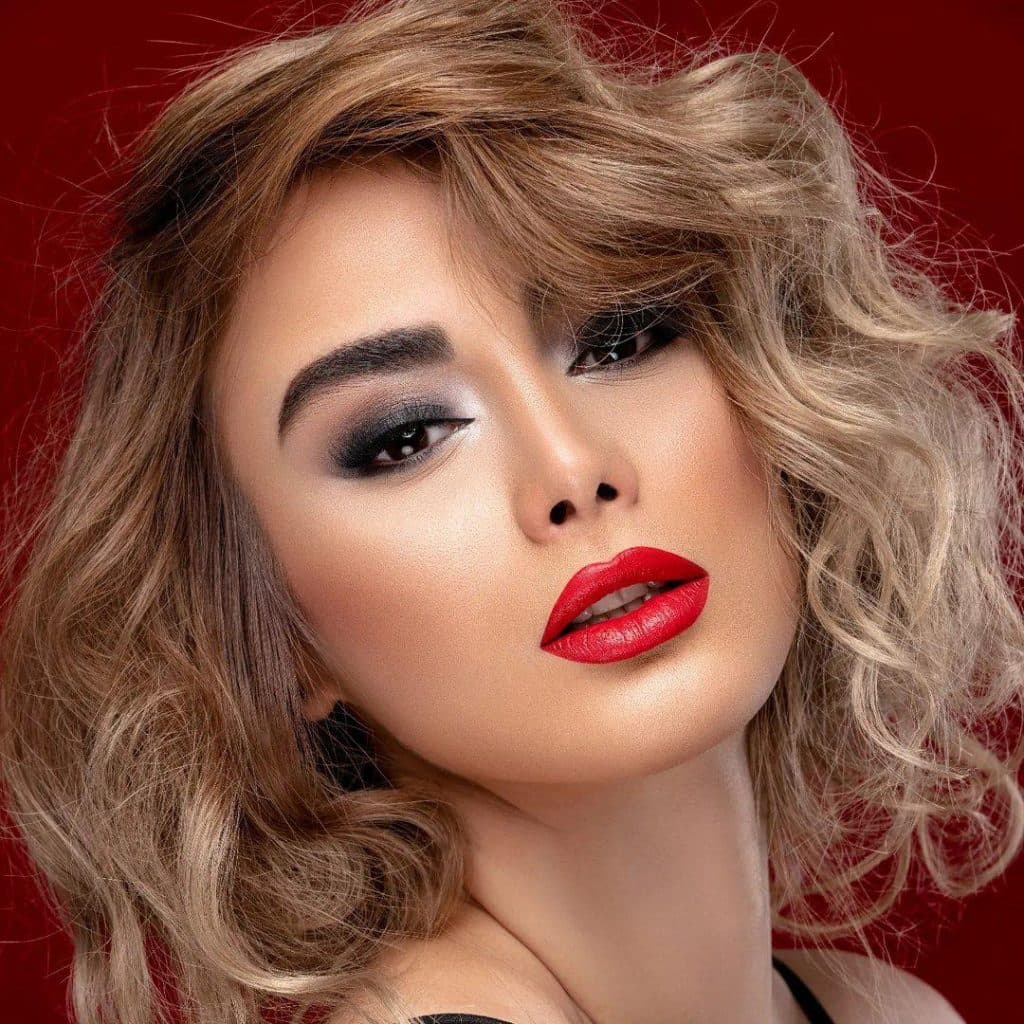 سالن زیبایی شاپرک در بلوار سیمون بولیوار تهران