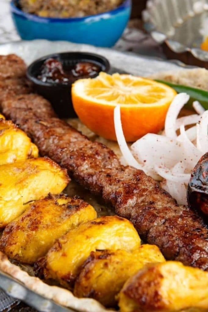 غذای آماده ی سنتی شیرین بانو در قصرشیرین