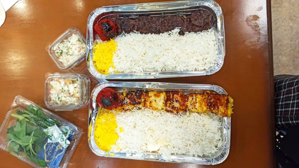 رستوران بهارستان در اردبیل