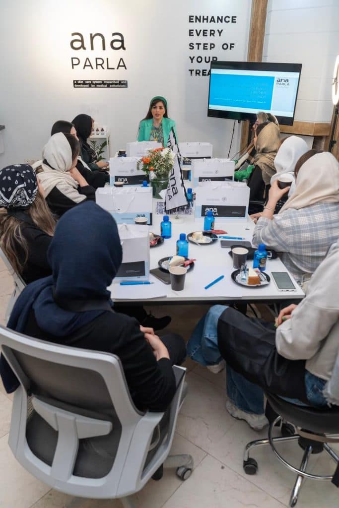 آموزش و خدمات تخصصی پاکسازی پوست شیما قضایی در تهران