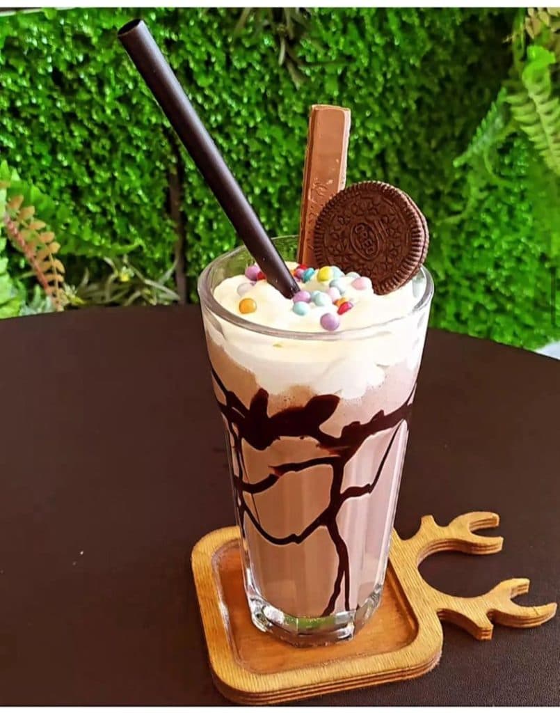 کافه سی سی در گلستان اهواز