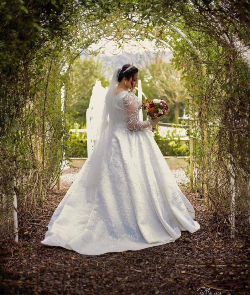 استودیو فیلم و عکس پر در لاهیجان