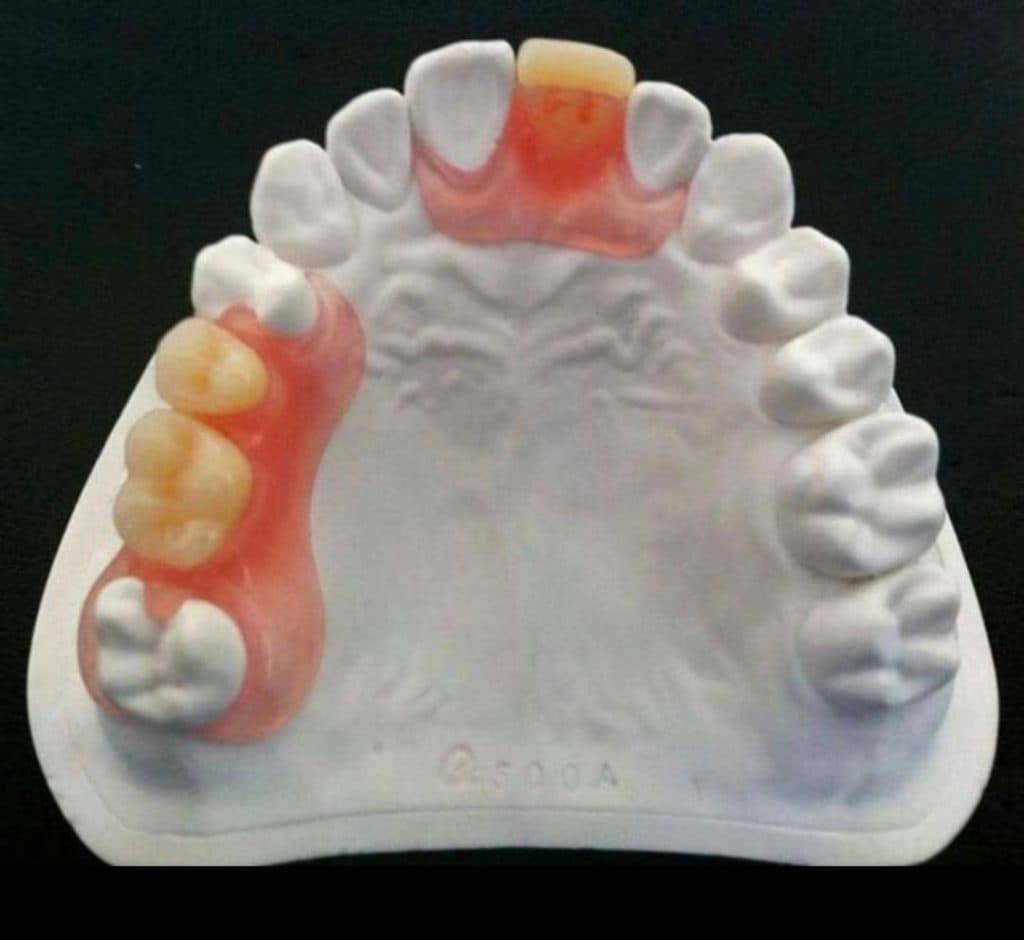 لابراتوار دندانسازی احمدی در گرگان
