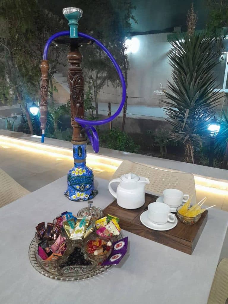 باغ رستوران خان سرا در قم