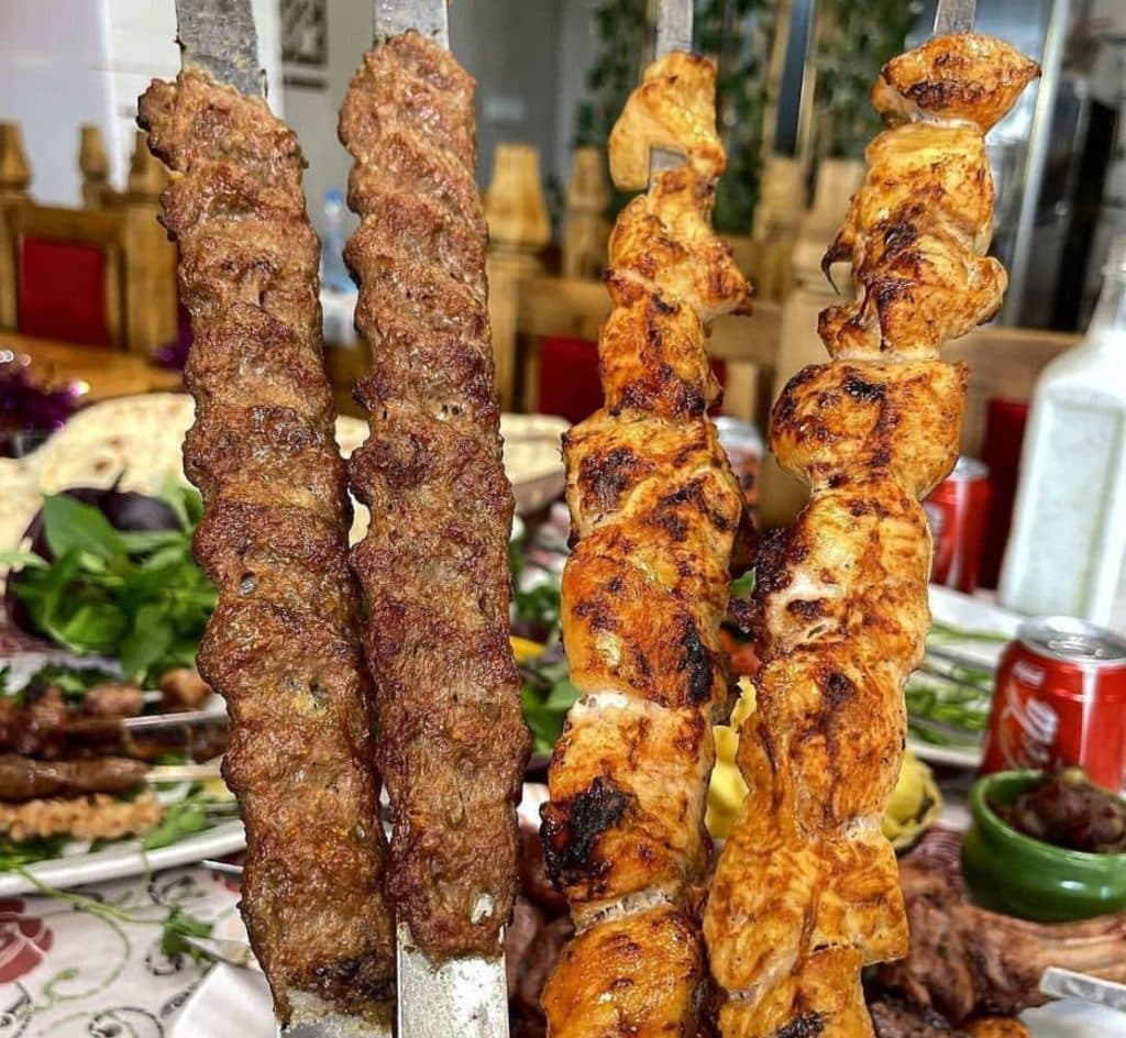 کافه باغ شامار در رازی رشت