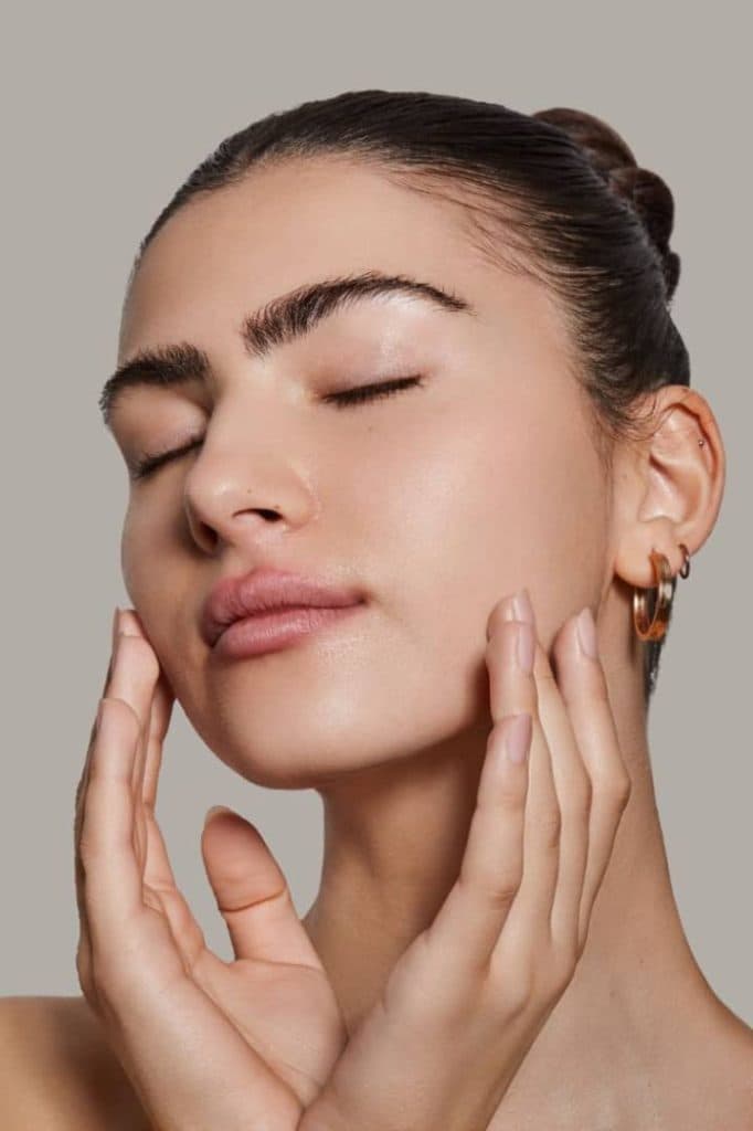 آکادمی تخصصی پوست یگانه در قم