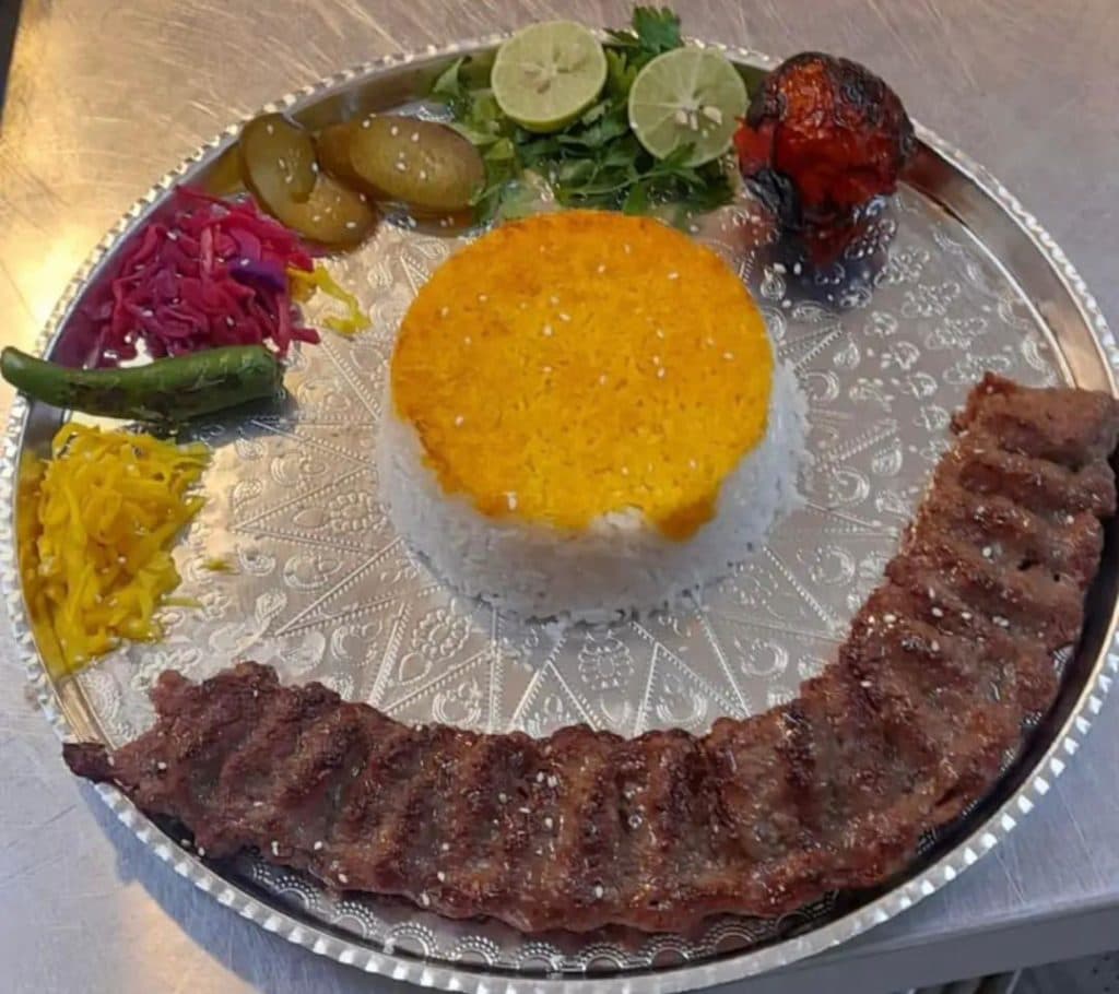 عمارت تشریفاتی مدائن در همدان