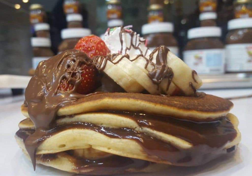 کافه بستنی آیس فیلا در بلوار امیرکبیر شیراز