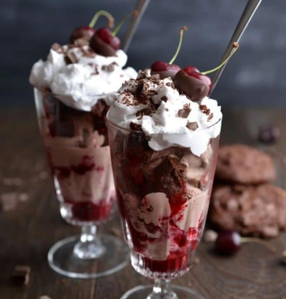 کافه بستنی آیس فیلا در بلوار امیرکبیر شیراز