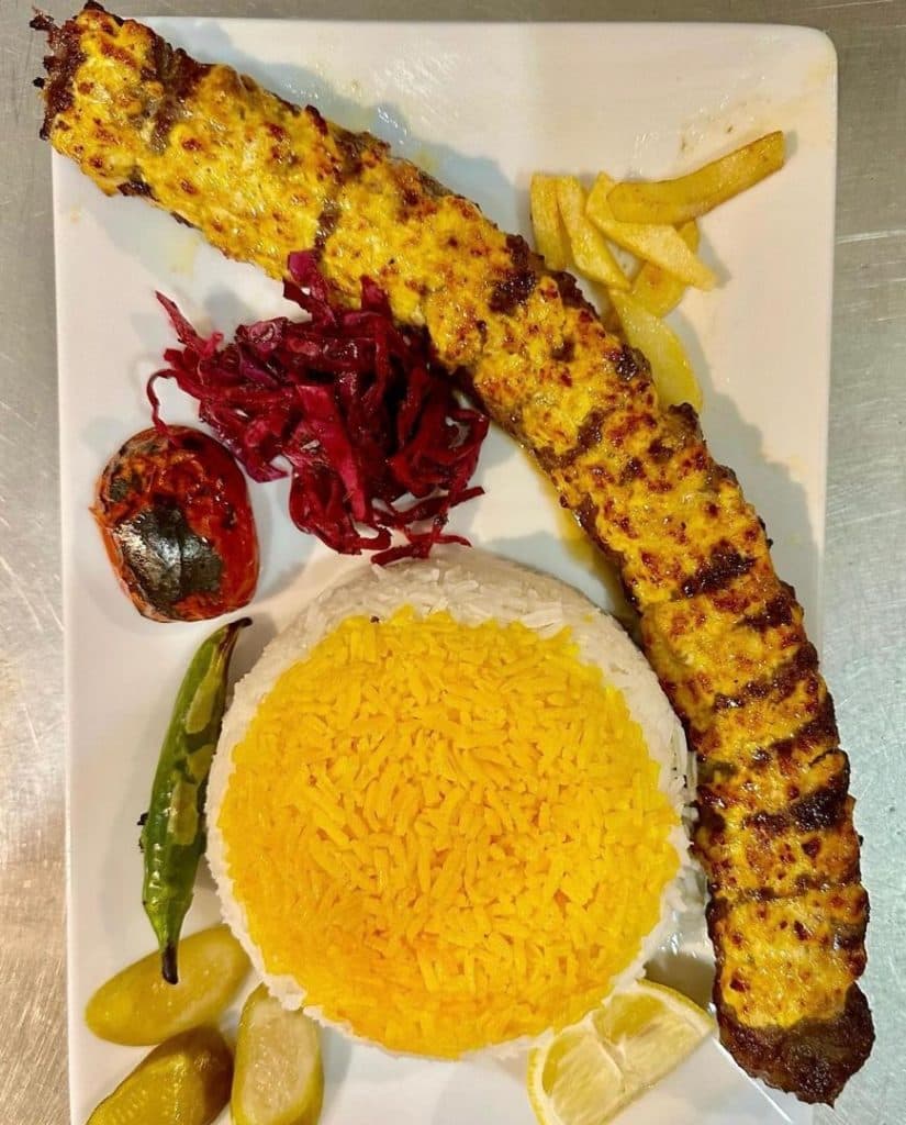 رستوران مهر و ماه در کیش