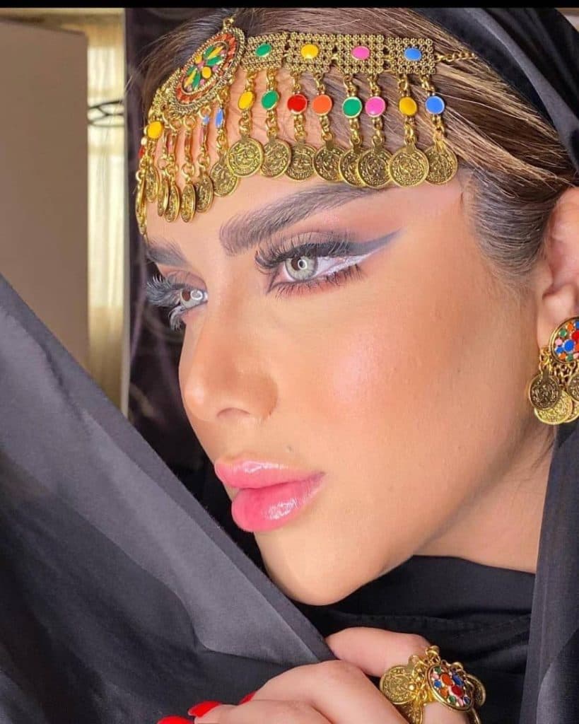 سالن زیبایی شقایق ترنجی در قدوسی شرقی شیراز