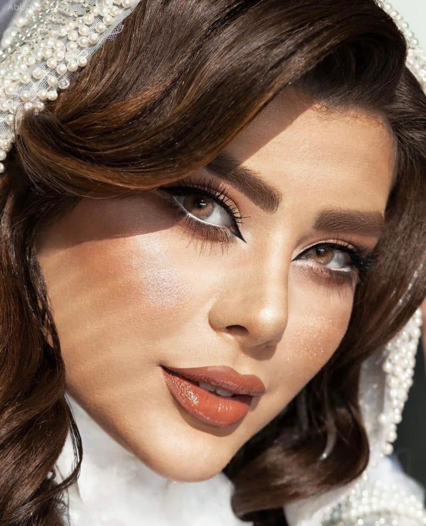 آموزش و خدمات تخصصی vip میکاپ عروس حنانه حسن پور در تبریز