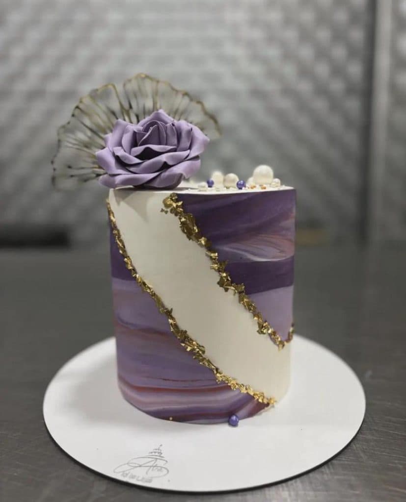 شیرینی سرای آوا در کهندژ اصفهان