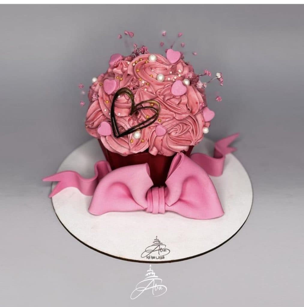 شیرینی سرای آوا در کهندژ اصفهان