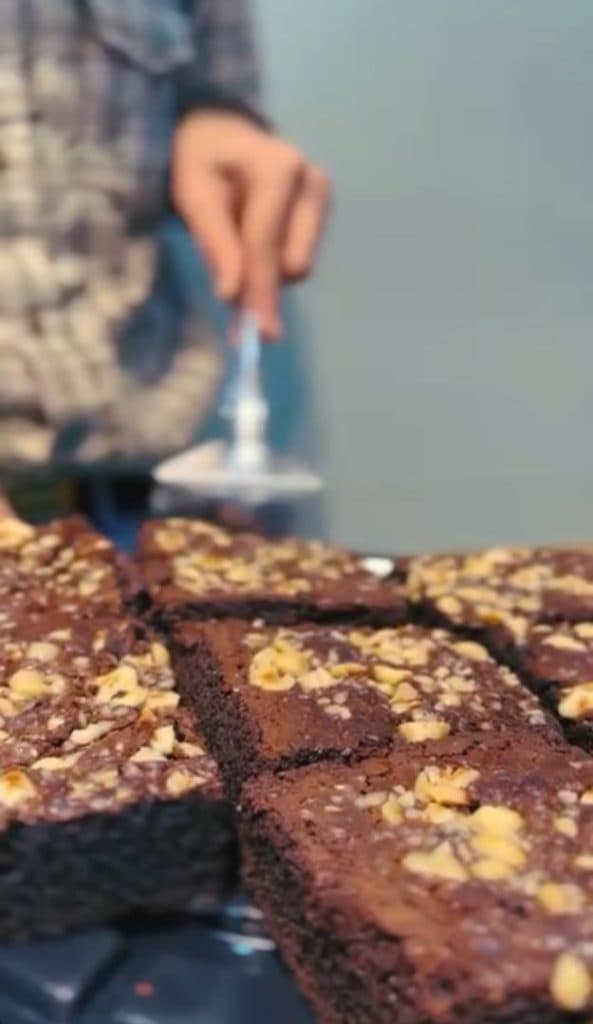 کافه اچ H در چهارراه داماهی بندرعباس