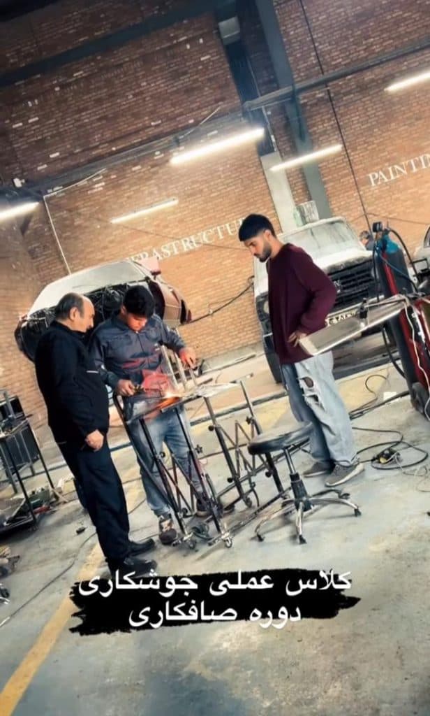 خدمات آموزشی و تخصصی بدنه خودرو مدرسه بیابانی در تهران